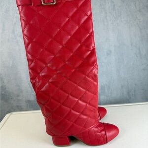 Elegant Red Quilted Women's Boots